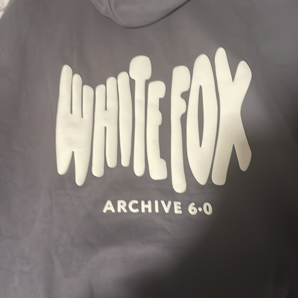 White fox hoodie it is brand new with tag on it and very comfortable and cute - Picture 6 of 13